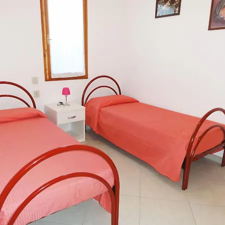 Apartamento In A With Garden *